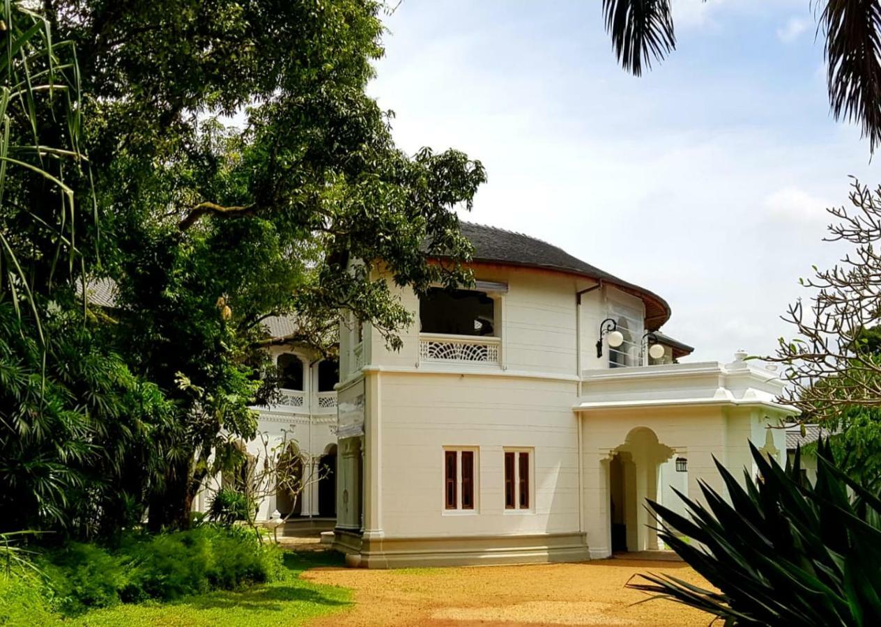 Hotel Viceroy House Pasyala Exterior foto