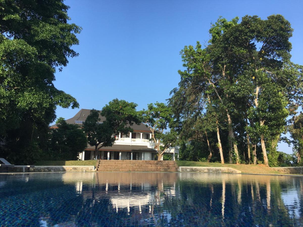 Hotel Viceroy House Pasyala Exterior foto